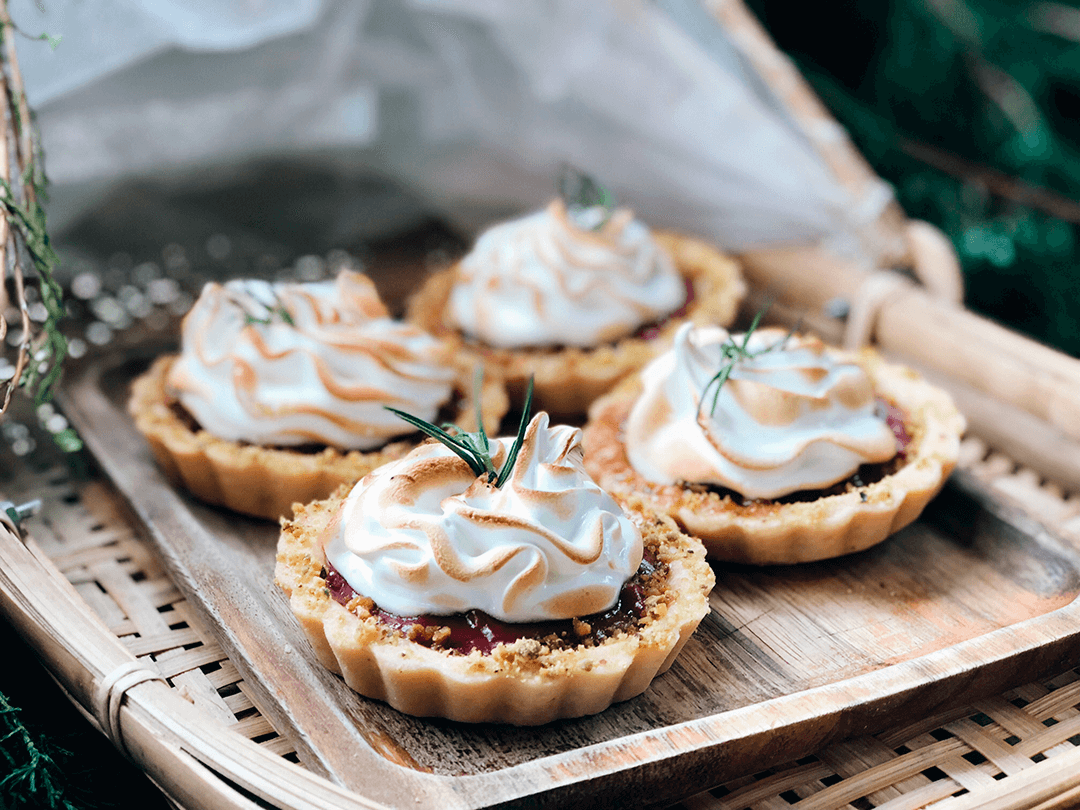 Baked Brie & Nut Tartlets